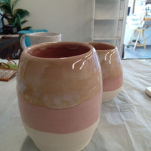 Load image into Gallery viewer, Ceramic vase
